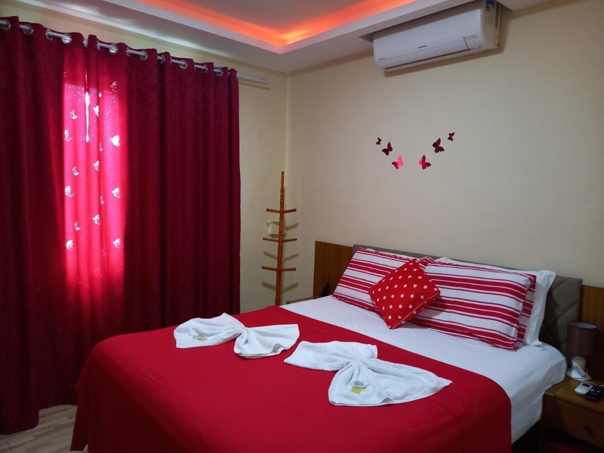 Quartos Em Casa In Caxias Da Paraiso Дуки ди Кашиас Екстериор снимка