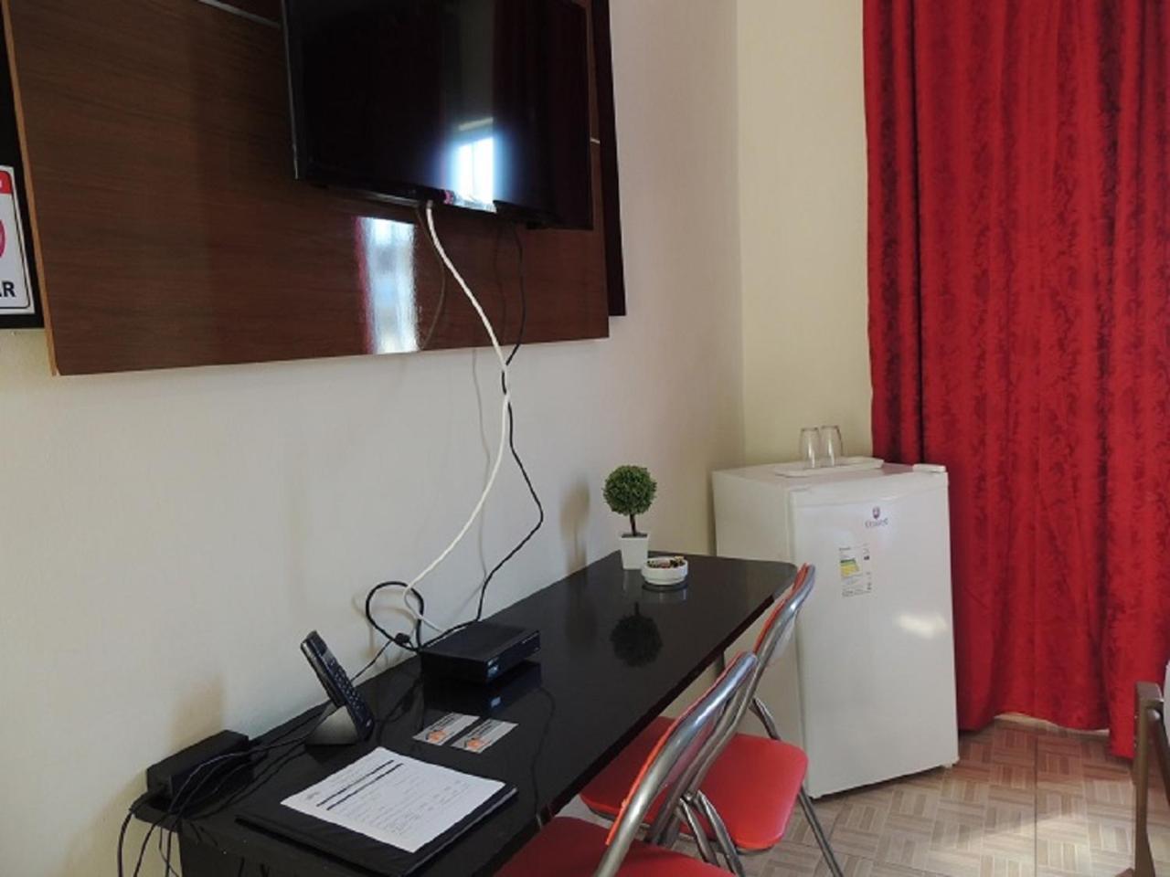Quartos Em Casa In Caxias Da Paraiso Дуки ди Кашиас Екстериор снимка