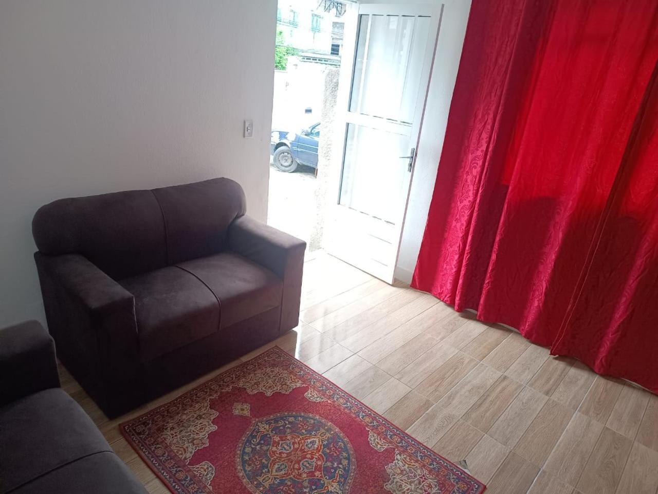 Quartos Em Casa In Caxias Da Paraiso Дуки ди Кашиас Екстериор снимка