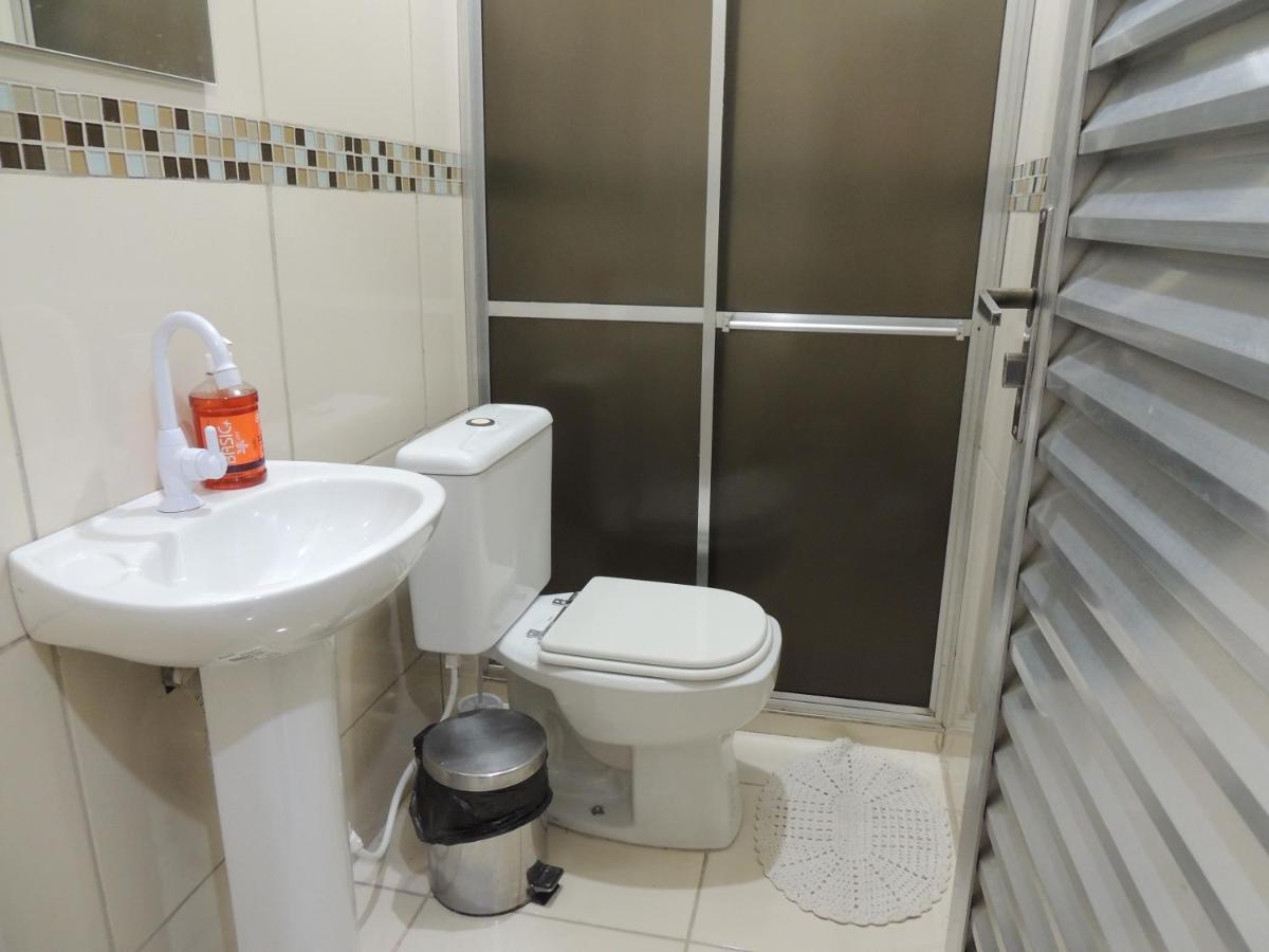 Quartos Em Casa In Caxias Da Paraiso Дуки ди Кашиас Екстериор снимка